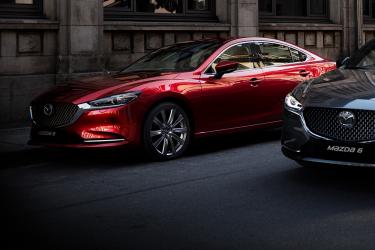 Mazda6_combi_hero_crop_2019